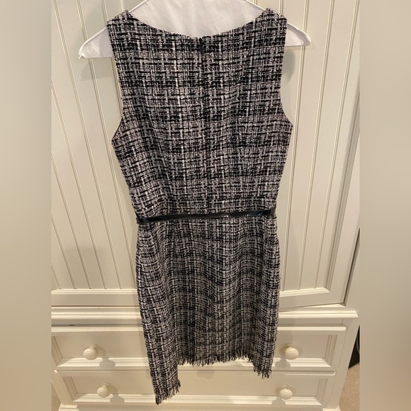 AGB Dress 2p two piece ready for the office or the office Christmas party. - Picture 4 of 9